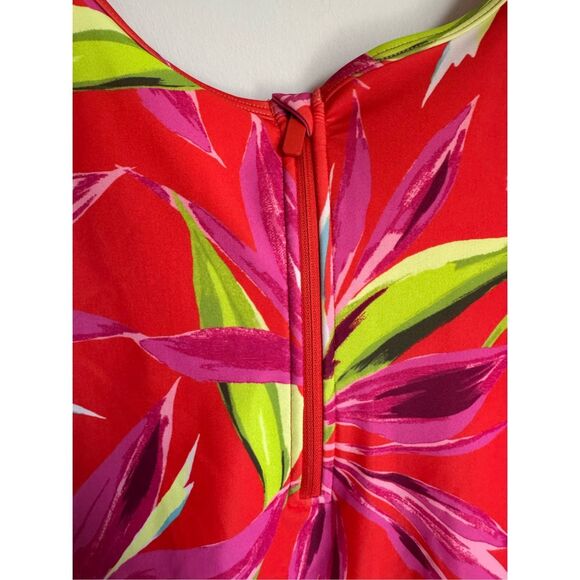 Old Navy Womens Red Floral Half Zip One Piece Swimsuit sz L Vacation Beach‎ - Picture 5 of 7